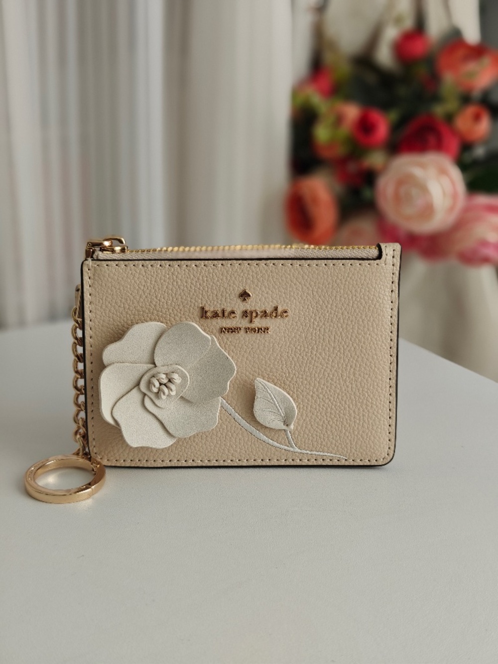 New Kate Spade Key Floral Key Ring Card Holder Milk Glass KO550 $159
